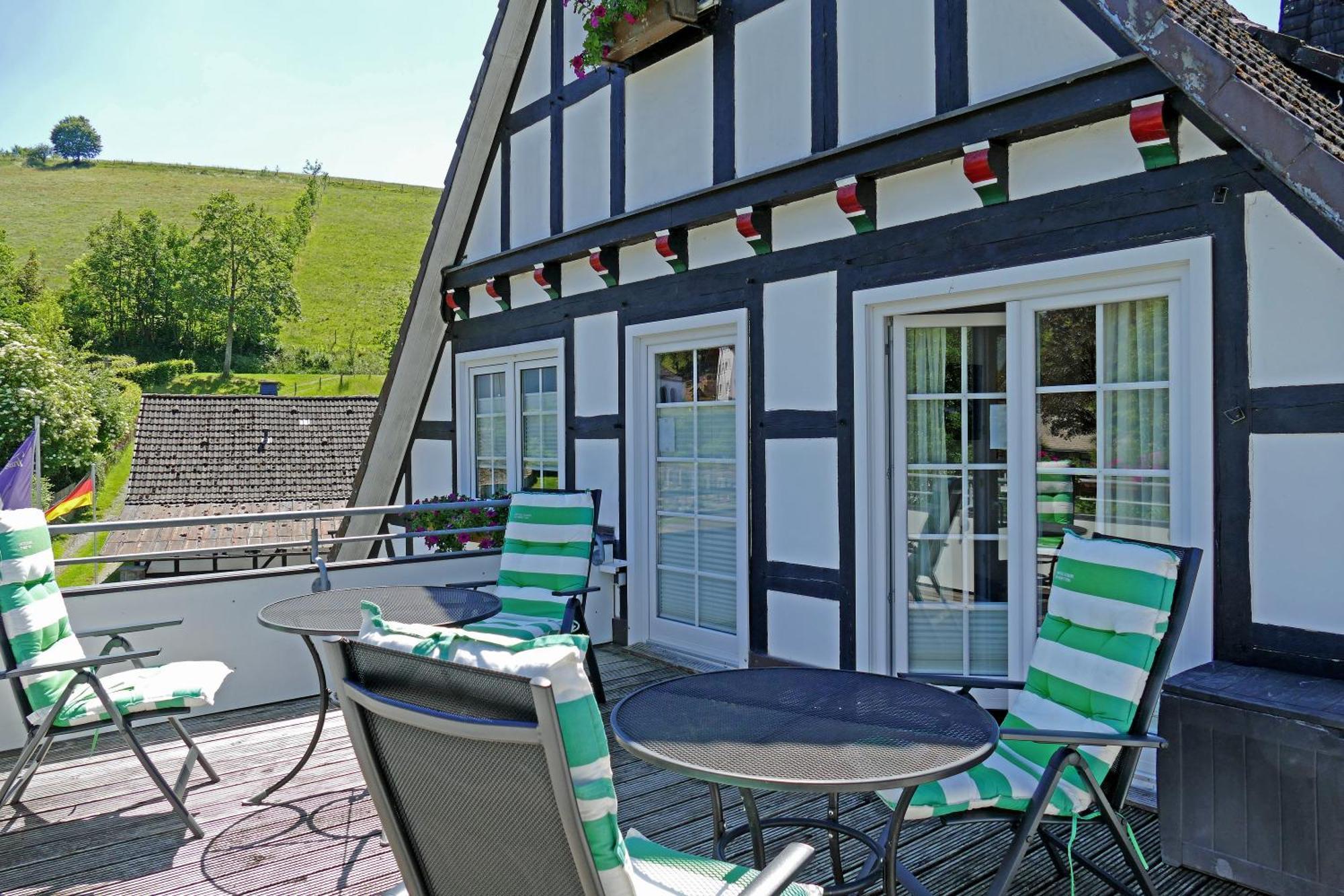 Gasthof Zur Post Schmallenberg Extérieur photo